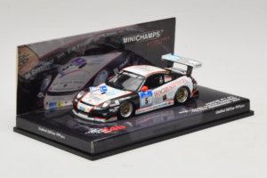 Porsche 911 997 GT3 #5 24 Hours of Nurburgring 2009 Minichamps 1:43 437096705 Diecast — photo 2 of 4
