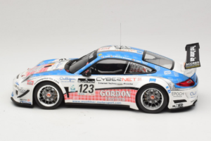 Porsche 911 997 GT3 R #123 Muhlner Motorsport E. Fumal / E. Thiry 24 Hours of Spa 2011 Minichamps 1:18 151118923 Diecast — photo 3 of 6