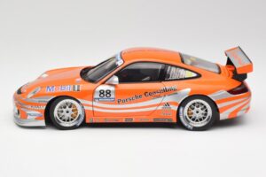 Porsche 911 997 GT3 R #88 Porsche Consulting 2005 AUTOart 1:18 77821 Diecast — photo 4 of 8