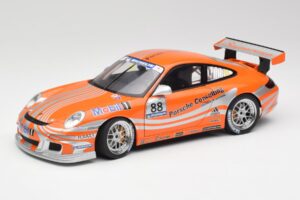 Porsche 911 997 GT3 R #88 Porsche Consulting 2005 AUTOart 1:18 77821 Diecast