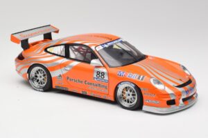 Porsche 911 997 GT3 R #88 Porsche Consulting 2005 AUTOart 1:18 77821 Diecast — photo 6 of 8
