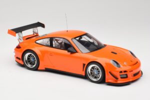 Porsche 911 997 GT3 R Street Orange Minichamps 1:18 151108901 Diecast — photo 4 of 6