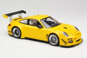 Porsche 911 997 GT3 R Street Racing Yellow Minichamps 1:18 151108902 Diecast — photo 4 of 6