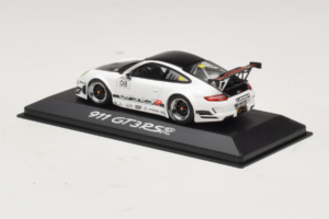 Porsche 911 997 GT3 RS #8 White Minichamps 1:43 WAP02003018 Diecast — photo 3 of 4