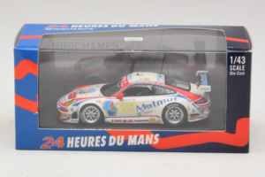 Porsche 911 997 GT3 RSR #76 R. Narac / P. Long / P. Pilet 24 Hours of Le Mans 2009 Minichamps 1:43 400096976 Diecast — photo 3 of 3
