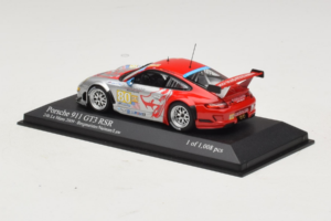 Porsche 911 997 GT3 RSR #80 J. Bergmeister / S. Neiman / D. Law 24 Hours of Le Mans 2009 Minichamps 1:43 400096980 Diecast — photo 3 of 4