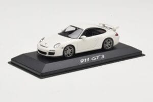 Porsche 911 997 GT3 White Minichamps 1:43 WAP0202080C Diecast — photo 2 of 4