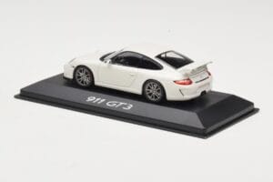 Porsche 911 997 GT3 White Minichamps 1:43 WAP0202080C Diecast — photo 3 of 4