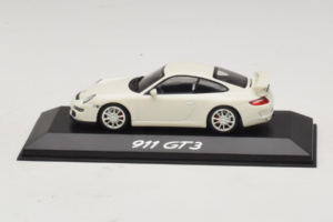 Porsche 911 997 GT3 White Minichamps 1:43 WAP02012016 Diecast