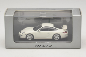 Porsche 911 997 GT3 White Minichamps 1:43 WAP02012016 Diecast — photo 5 of 5
