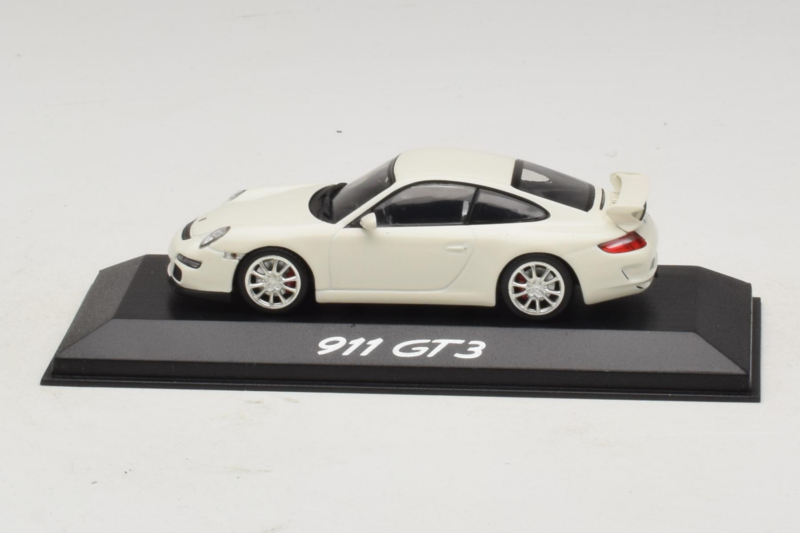 Porsche 911 997 GT3 White Minichamps 1:43 WAP02012016 Diecast