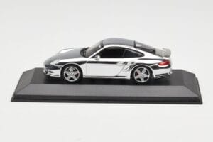 Porsche 911 997 Turbo Chrome Silver Minichamps 1:43 WAP02060816-R Diecast