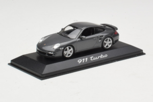 Porsche 911 997 Turbo Grey Metallic Minichamps 1:43 WAP02013116 Diecast — photo 2 of 4
