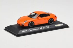 Porsche 911 997.2 Carrera 4 GTS Orange Minichamps 1:43 WAP0201140C Diecast — photo 2 of 4
