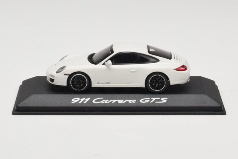 Porsche 911 997.2 Carrera GTS White Minichamps 1:43 WAP0200200B Diecast