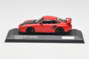 Porsche 911 997.2 GT2 RS Red with Black Wheels Minichamps 1:43 400069407 Diecast