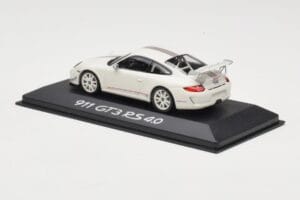 Porsche 911 997.2 GT3 RS 4.0 White Minichamps 1:43 WAP0200010C Diecast — photo 3 of 4