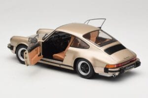 Porsche 911 Carrera 3.2 Bronze Solido 1:18 S1802602 Diecast — photo 5 of 8