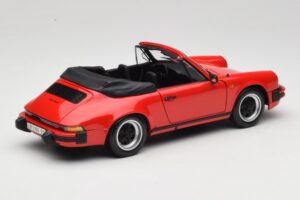 Porsche 911 SC Cabriolet Red Minichamps 1:18 100063030 Diecast — photo 3 of 8