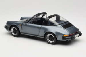 Porsche 911 SC Silver Minichamps 1:18 100063060 Diecast — photo 7 of 8