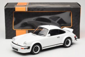 Porsche 911 SC GT Race Version IXO 1:18 18CMC007 Diecast — photo 6 of 6