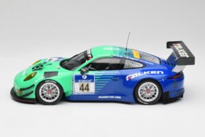 Porsche 911 GT3 R #44 Falken Motorsport W. Henzler / P. Dumbreck NBR 2016 Minichamps 1:18 155166044 Diecast — photo 3 of 6