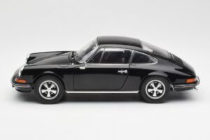 Porsche 911 S Black Schuco 1:18 450047200 Diecast — photo 4 of 8