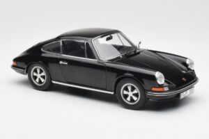 Porsche 911 S Black Schuco 1:18 450047200 Diecast — photo 6 of 8