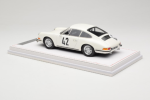 Porsche 911 S #42 R. Buchet / H. Linge Auguste Veuillet 24 Hours of Le Mans Class Winner 1967 IVY 1:18 REMC006 Resin — photo 5 of 6