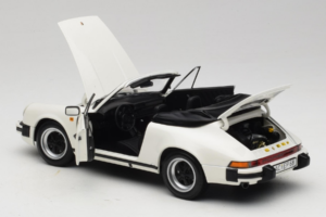 Porsche 911 SC Cabriolet White Minichamps 1:18 100063031 Diecast — photo 5 of 8
