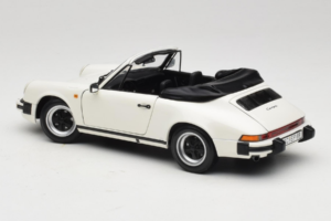 Porsche 911 SC Cabriolet White Minichamps 1:18 100063031 Diecast — photo 7 of 8