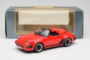 Porsche 911 964 Speedster Red Maisto 1:18 3000473 Diecast — photo 8 of 8