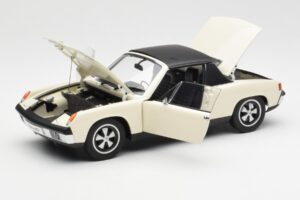 Porsche 914/6 Light Ivory AUTOart 1:18 77933 Diecast — photo 2 of 8