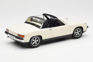 Porsche 914/6 Light Ivory AUTOart 1:18 77933 Diecast — photo 3 of 8