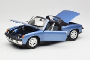 Porsche 914 Blue Revell 1:18 08975 Diecast — photo 2 of 8