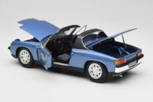Porsche 914 Blue Revell 1:18 08975 Diecast — photo 5 of 8