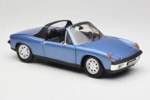 Porsche 914 Blue Revell 1:18 08975 Diecast — photo 6 of 8