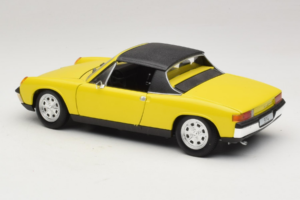 Porsche 914 Yellow Revell 1:18 8976 Diecast — photo 7 of 8