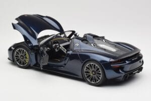 Porsche 918 Spyder Blue Metallic Minichamps 1:18 113062434 Diecast — photo 5 of 8