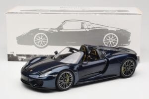 Porsche 918 Spyder Blue Metallic Minichamps 1:18 113062434 Diecast — photo 8 of 8