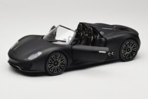 Porsche 918 Spyder Matte Black Minichamps 1:18 110060031 Diecast — photo 2 of 8