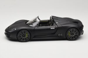 Porsche 918 Spyder Matte Black Minichamps 1:18 110060031 Diecast — photo 4 of 8