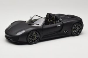 Porsche 918 Spyder Matte Black Minichamps 1:18 110060031 Diecast