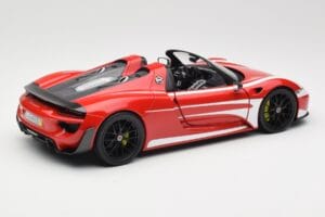 Porsche 918 Spyder Weissach Package Red & White Stripes Minichamps 1:18 110062442 Diecast — photo 4 of 9