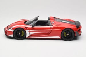 Porsche 918 Spyder Weissach Package Red & White Stripes Minichamps 1:18 110062442 Diecast — photo 5 of 9