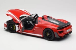 Porsche 918 Spyder Weissach Package Red & White Stripes Minichamps 1:18 110062442 Diecast — photo 6 of 9
