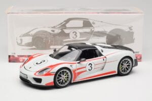 Porsche 918 Spyder Weissach Package Salzburg Minichamps 1:18 110062441 Diecast — photo 8 of 8