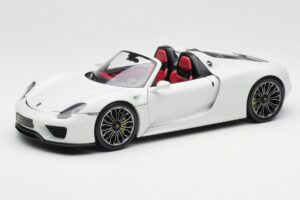 Porsche 918 Spyder White Minichamps 1:18 110062436 Diecast