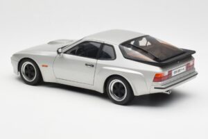 Porsche 924 Carrera GT Diamond Silver AUTOart 1:18 78002 Diecast — photo 7 of 8