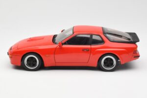 Porsche 924 Carrera GT Guards Red AUTOart 1:18 78003 Diecast — photo 4 of 8